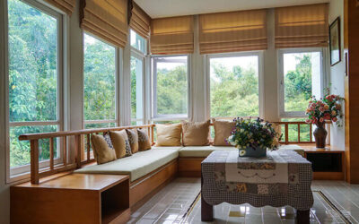 How Do Venetian Blinds Melbourne Compare to Roller Blinds?